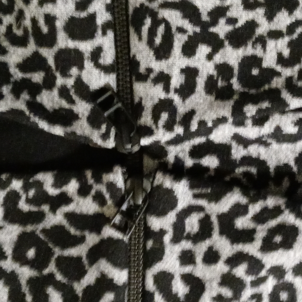 Blazer - Picture 3 of 6